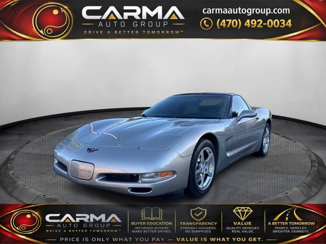 Used 2001 Chevrolet Corvette Coupe w/ Preferred Equipment Group2 RWD image 1