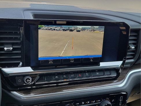 Used 2025 Chevrolet Silverado 1500 RST w/ Convenience Package II AWD/4WD image 16