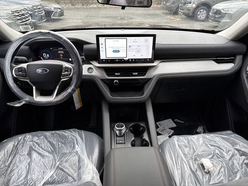 Used 2026 Ford Explorer Active image 12