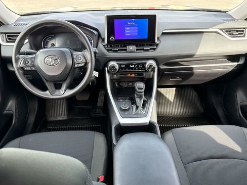 Used 2024 Toyota RAV4 LE AWD/4WD image 14