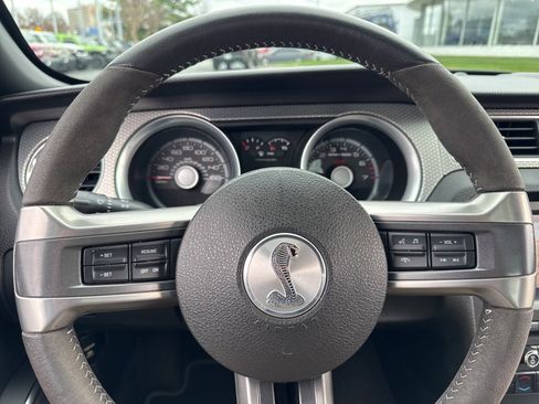 Used 2011 Ford Mustang Shelby GT500 w/ SVT Performance Pkg image 27