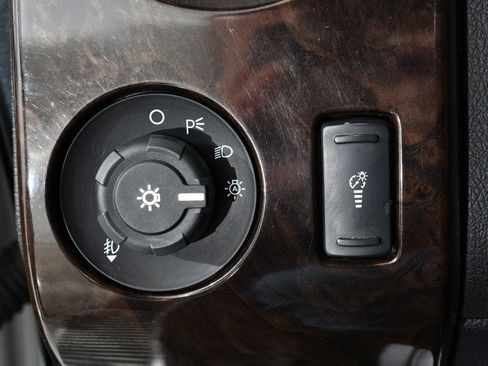 Used 2015 Ford F350 Platinum image 32