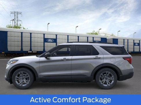 New 2026 Ford Explorer Active image 3