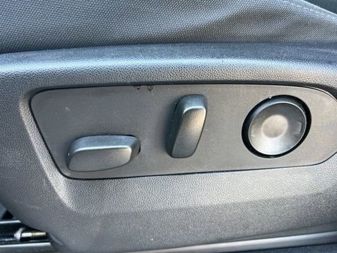 Used 2023 Chevrolet Tahoe LS image 26