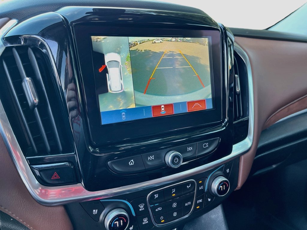 Used 2018 Chevrolet Traverse High Country AWD/4WD image 13