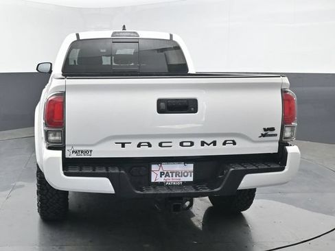 Used 2023 Toyota Tacoma SR5 w/ Technology Package RWD image 4