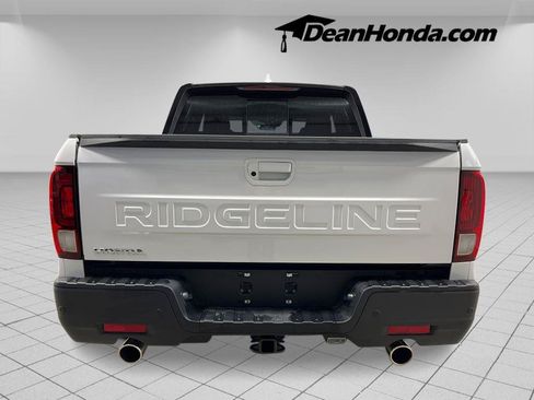 New 2026 Honda Ridgeline Black Edition image 4