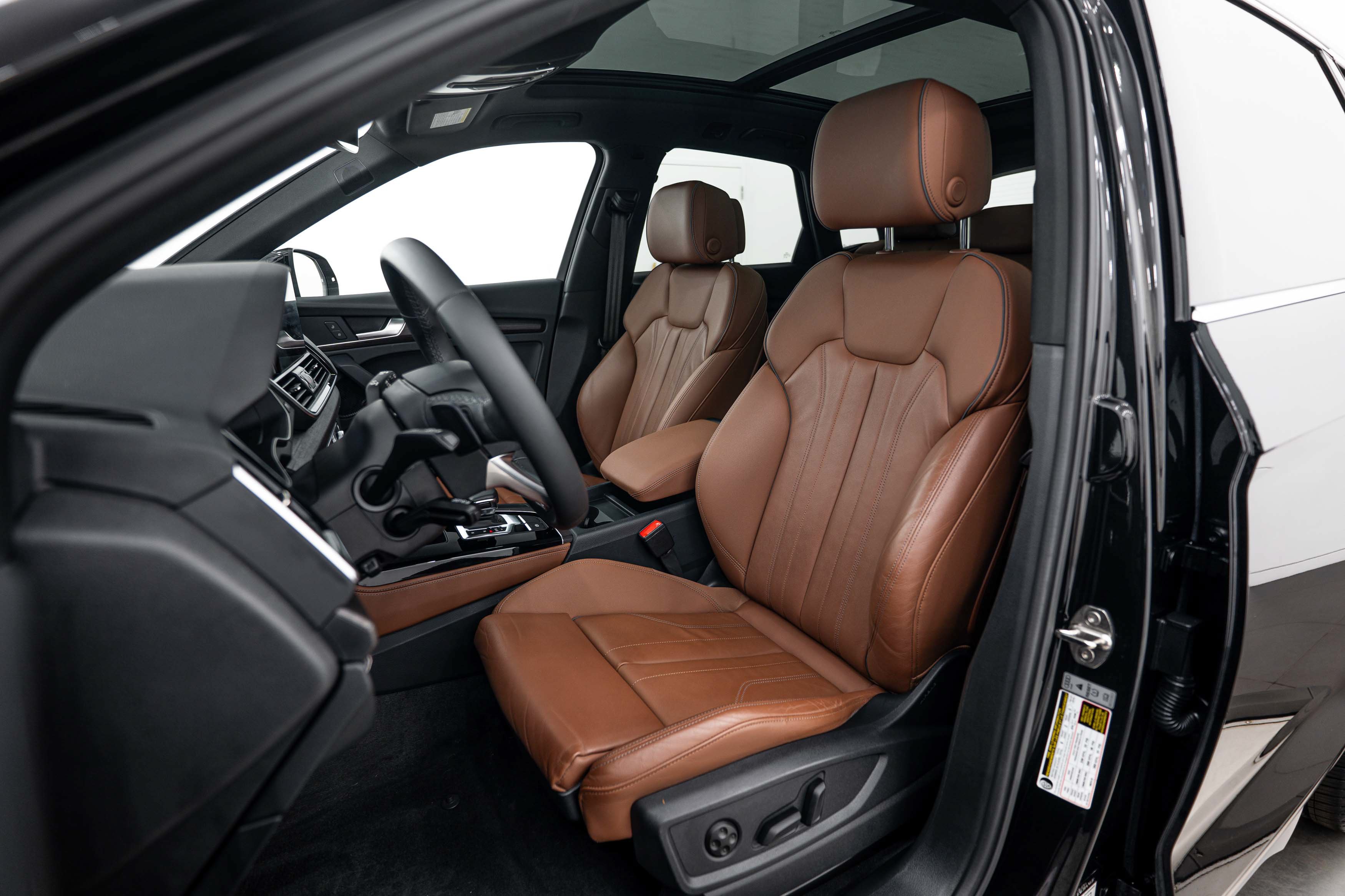 Certified 2024 Audi Q5 2.0T Premium Plus AWD/4WD image 17