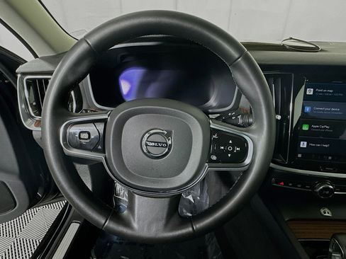 Used 2024 Volvo S60 B5 Plus image 15