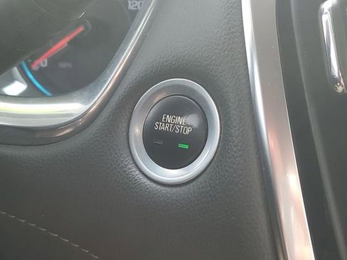 Used 2018 Chevrolet Traverse LT AWD/4WD image 15