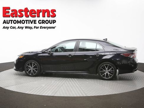 Used 2024 Toyota Camry SE w/ Cold Weather Package FWD image 60