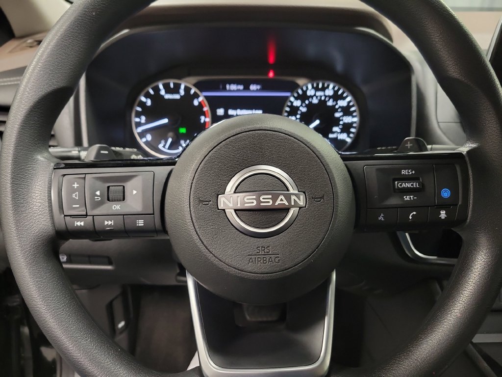 Used 2023 Nissan Rogue SV AWD/4WD image 22