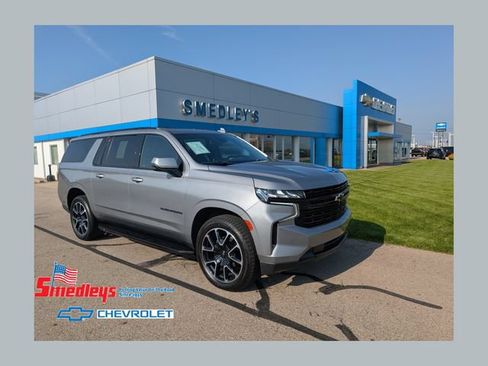 Used 2023 Chevrolet Suburban RST w/ Luxury Package AWD/4WD image 1