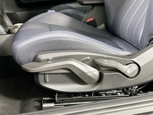 Certified 2025 MINI Cooper S FWD image 18