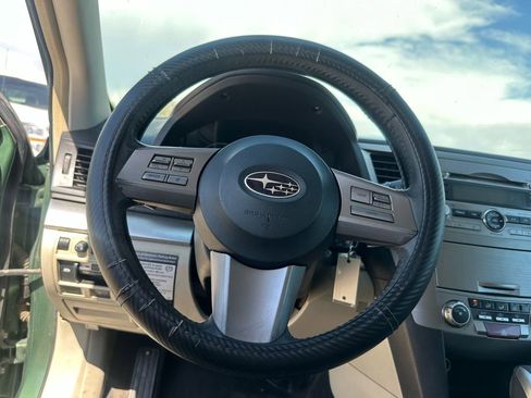 Used 2010 Subaru Outback 2.5i Premium AWD/4WD image 42
