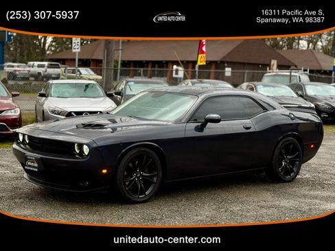 Used 2017 Dodge Challenger SXT w/ Blacktop Package image 1