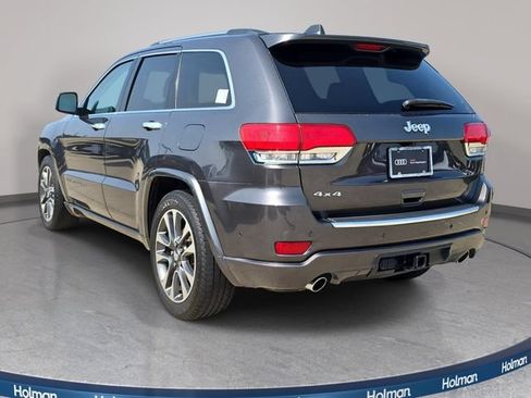 Used 2017 Jeep Grand Cherokee Overland w/ Jeep Active Safety Group AWD/4WD image 8