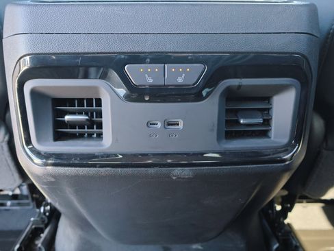 Used 2024 GMC Sierra 2500 AT4 w/ AT4 Premium Plus Package image 33