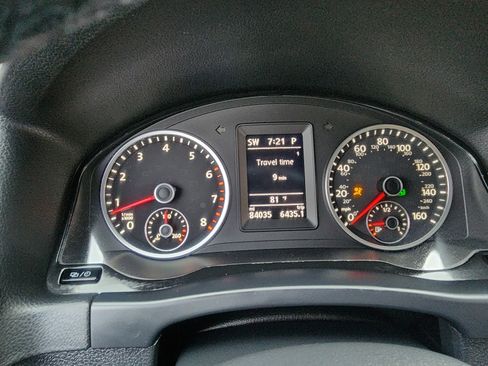 Used 2016 Volkswagen Tiguan R-Line FWD image 39