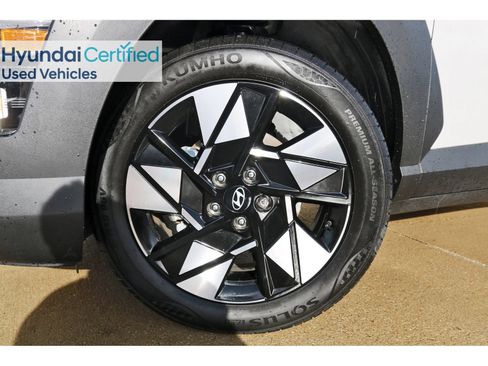 Certified 2025 Hyundai Kona SEL FWD image 32