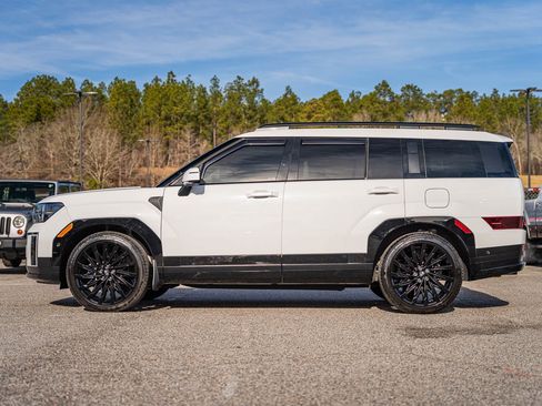 Used 2025 Hyundai Santa Fe Calligraphy w/ Tow & Go Package image 4