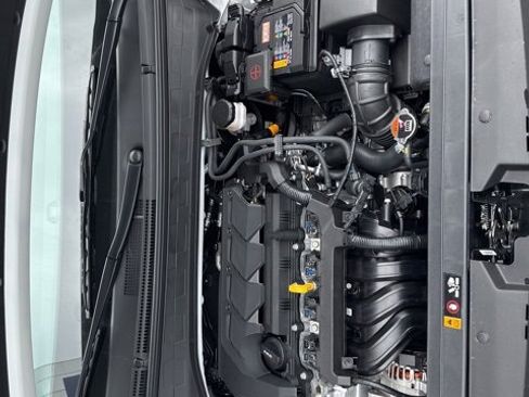 Certified 2025 Hyundai Venue Limited image 55