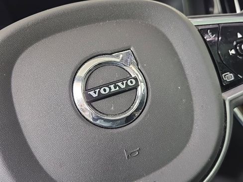 Certified 2023 Volvo XC60 B5 Plus w/ Protection Package Premier image 26