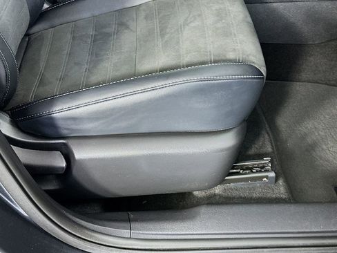 Used 2025 Mitsubishi Outlander SE AWD/4WD image 23