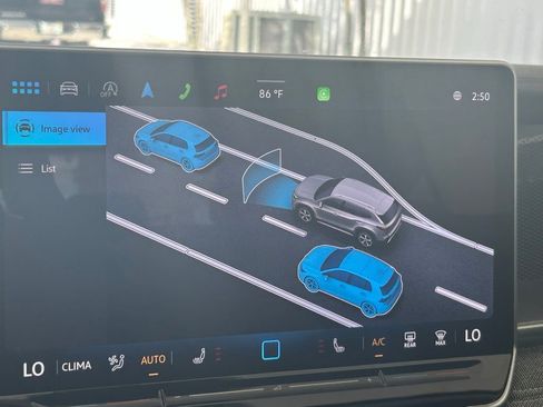 Used 2025 Volkswagen Tiguan S image 16