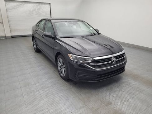 Used 2024 Volkswagen Jetta SE FWD image 13
