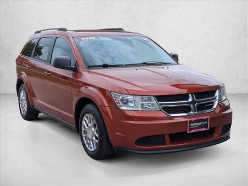 Used 2014 Dodge Journey SE w/ Flexible Seating Group FWD image 3