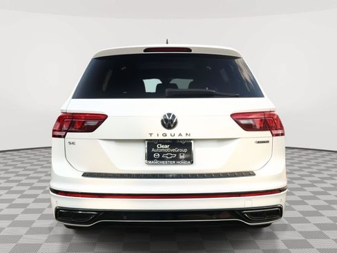 Used 2023 Volkswagen Tiguan SE R-Line AWD/4WD image 6