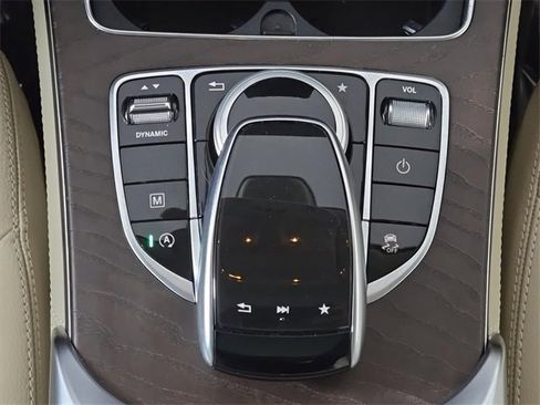 Used 2019 Mercedes-Benz GLC 300 4MATIC image 23