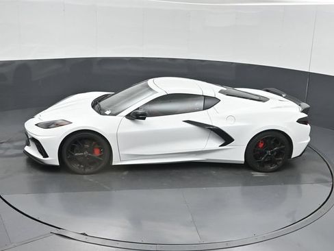 Used 2022 Chevrolet Corvette Stingray Premium Cpe w/ Z51 Performance Package RWD image 46