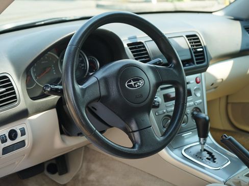 Used 2006 Subaru Legacy 2.5i Limited AWD/4WD image 11