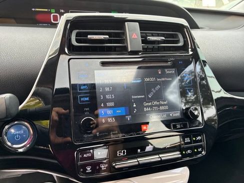 Used 2017 Toyota Prius Four w/ Advanced Technology Package FWD image 11