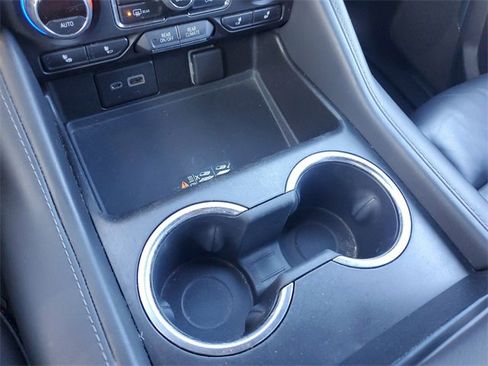 Used 2021 Chevrolet Suburban LT w/ Rear Media and Nav Package image 27