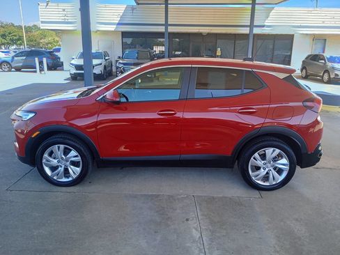 Used 2026 Buick Encore GX Preferred w/ Comfort Package AWD/4WD image 2