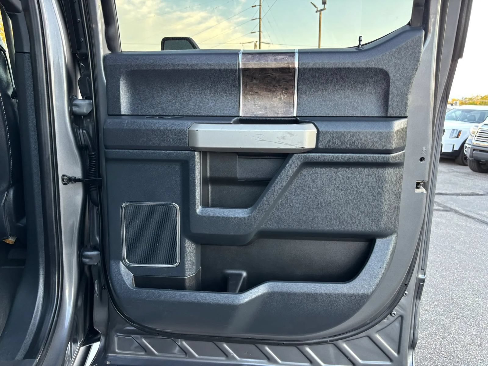 Used 2022 Ford F350 Lariat AWD/4WD image 19