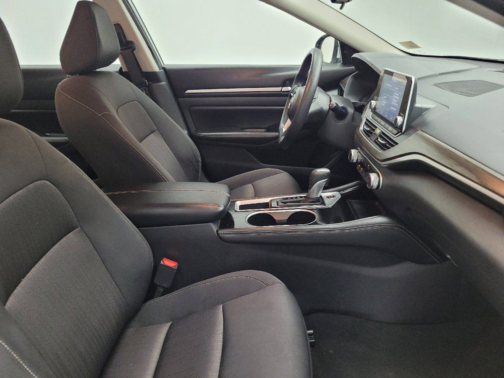 Used 2023 Nissan Altima 2.5 SV FWD image 21