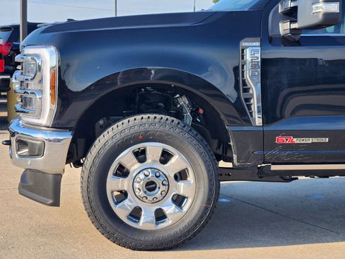 New 2026 Ford F250 King Ranch w/ Chrome Package AWD/4WD image 9