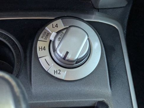 Used 2020 Toyota 4Runner 4WD image 18