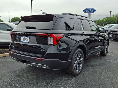 New 2026 Ford Explorer Active w/ Active Comfort Package AWD/4WD image 4
