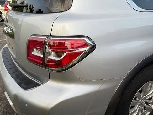 Used 2017 Nissan Armada SV w/ Driver Package AWD/4WD image 4