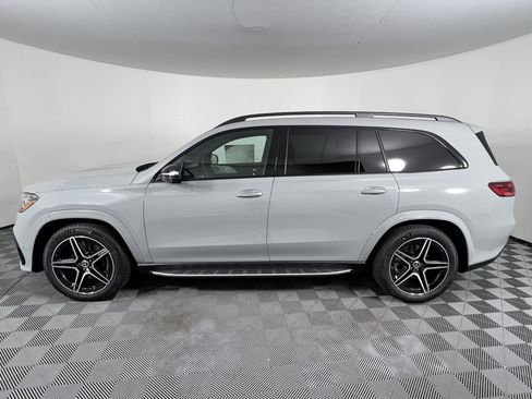 New 2026 Mercedes-Benz GLS 450 4MATIC image 9