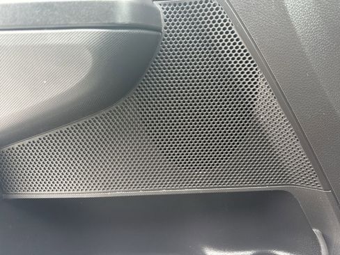 Used 2010 Ford Edge SEL image 22