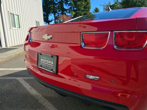 Used 2011 Chevrolet Camaro LT image 13