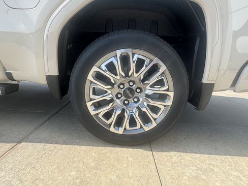 New 2026 GMC Sierra 1500 Denali Ultimate AWD/4WD image 6