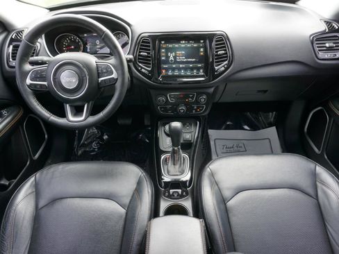 Used 2017 Jeep Compass Limited AWD/4WD image 10