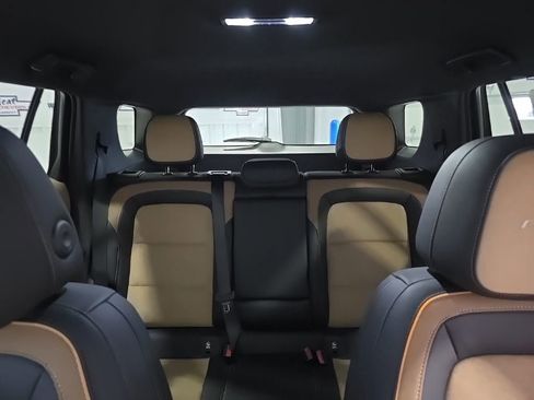 New 2026 Chevrolet Equinox ACTIV w/ Convenience Package III AWD/4WD image 17
